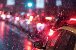 Nebezpečí na silnicích. Situace ve městě je katastrofální, zní před volbami - Seznam Zprávy